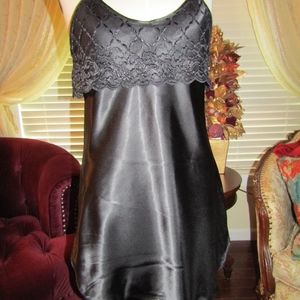 VNTG Black Polyester, Lace Chemise